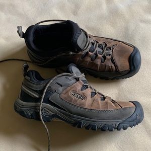 Men’s Size 12 Waterproof Hiking Shoes